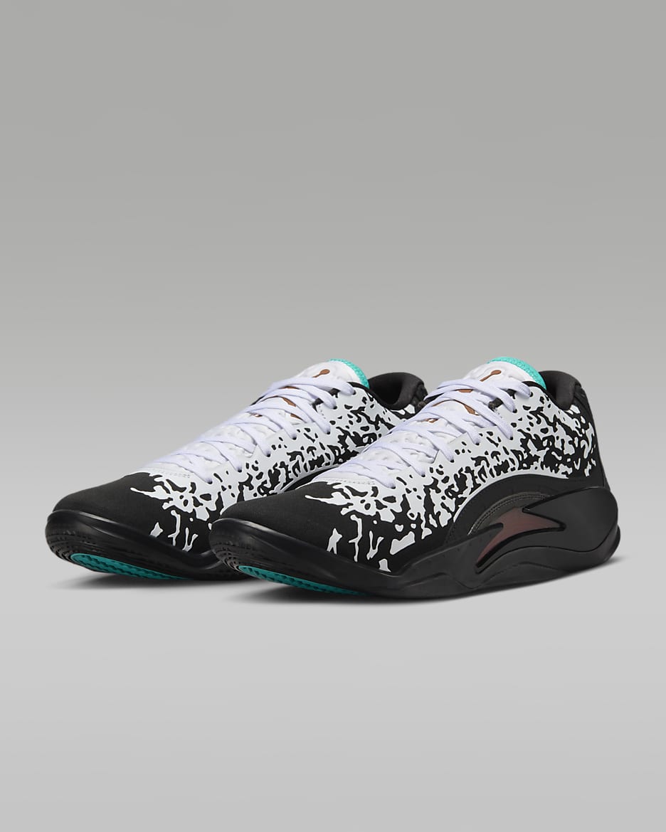 Nike basketball shoe explodes online